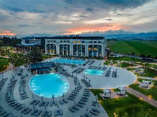 Kings' Valley Medical & Spa Hotel
