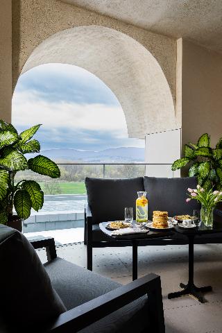 Kings' Valley Medical & Spa Hotel