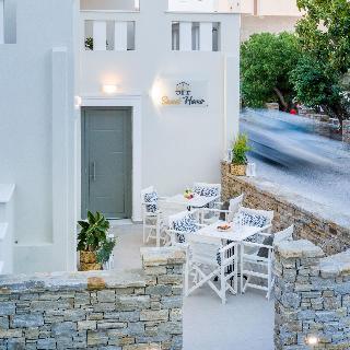 Sweet Home Naxos