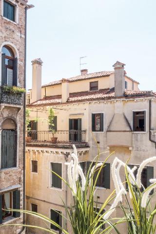 San Polo Design Apartments