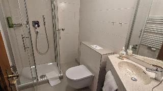 Room Room