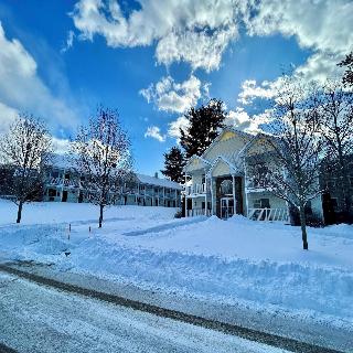 Golden Gables Inn