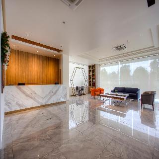 Capital O 827 Speciale Hotel