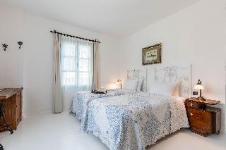 Room Room