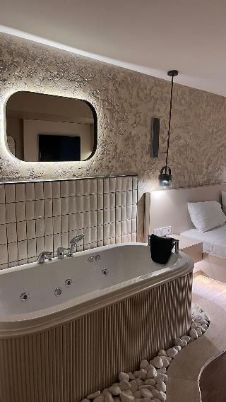 Avwan Hotel Cigli