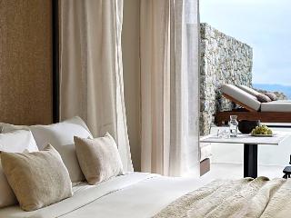Ezio Bo Luxury Living