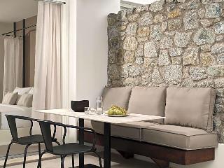 Ezio Bo Luxury Living