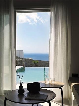 Ezio Bo Luxury Living