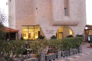 La Maison Hotel
