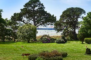 Elmers Court Resort