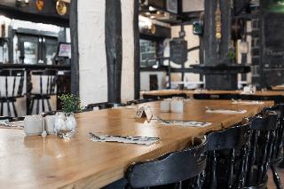 The Fox And Hounds Historic Hotel