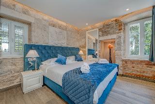 Room Room