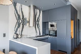 Benesta Residence By Newinn