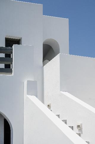 Amphitrite Suites Santorini