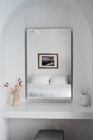 Amphitrite Suites Santorini