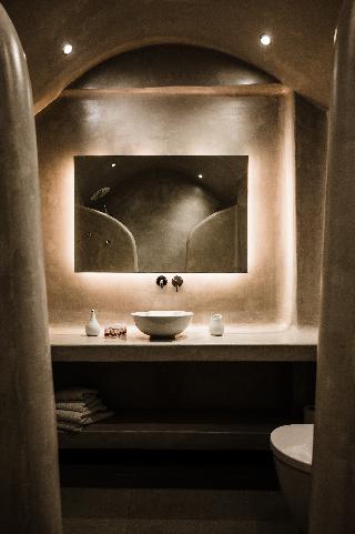 Amphitrite Suites Santorini