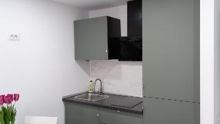 Sea View Apartments - Avenue Hotel