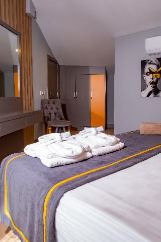 Room Room