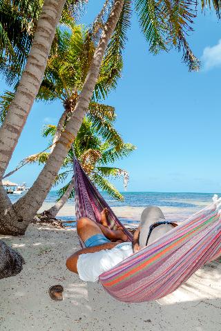 Itza Resort