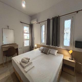 Albatross Apartments