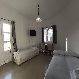 Albatross Apartments