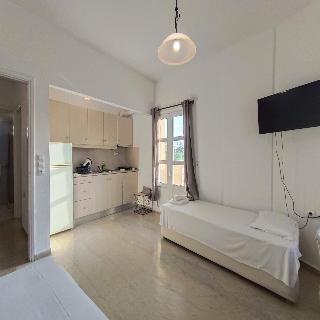 Albatross Apartments