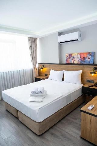 Comfort Center Suit Hotel
