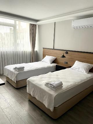Comfort Center Suit Hotel