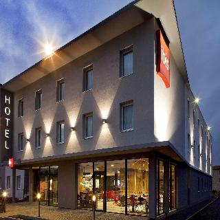 Ibis Clermont-ferrand Nord Riom