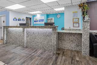 Travelodge By Wyndham Livonia - Detroit