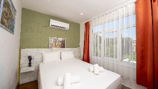 Room Room