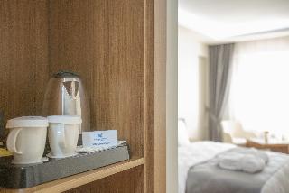 Room Room
