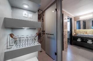 2mazi Suites