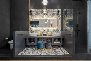 2mazi Suites