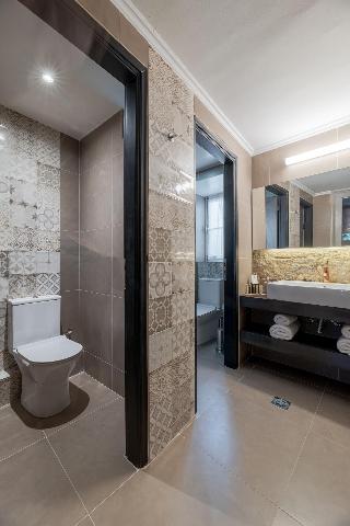 2mazi Suites