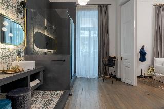 2mazi Suites