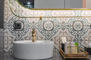 2mazi Suites