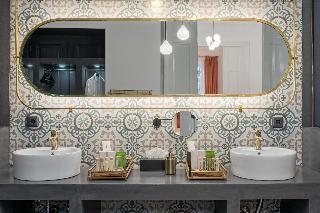 2mazi Suites