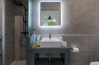 2mazi Suites