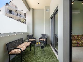 M City Hotel