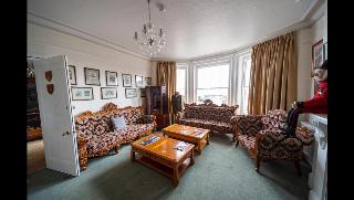 OYO Lord Kitcheners Guest House