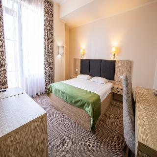 Bueno Mamaia