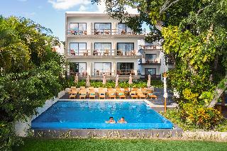 Cristalino Lagoon Front Hotel Restaurant and Spa