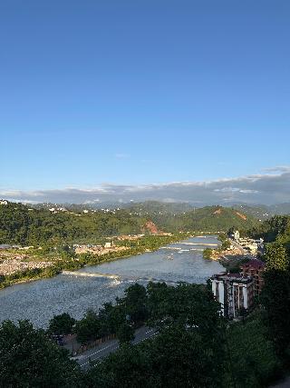 Aurora Suit Bungalov