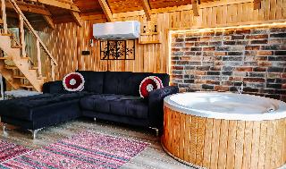 Aurora Suit Bungalov
