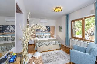 AVENA MOUNTAIN HOTEL