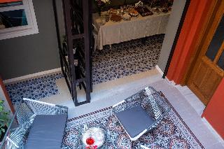 Athenian Yard Suites
