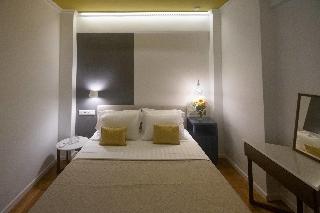 Athenian Yard Suites