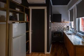 Athenian Yard Suites
