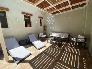 Andros 4 All Seasons Villas & Suites - Agios Nikol